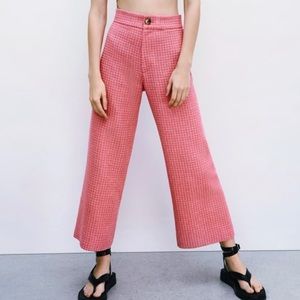 Zara cropped fit textured pants- Fuchsia